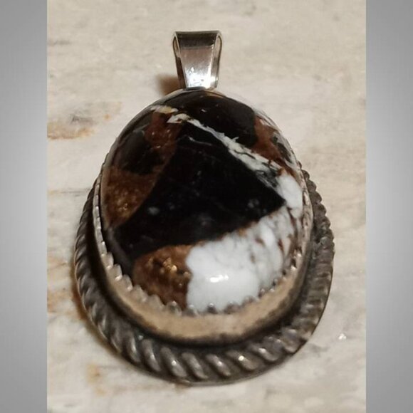 UNIQUE! White Buffalo sterling silver pendant 01 hallmarked NEW - Picture 4 of 8